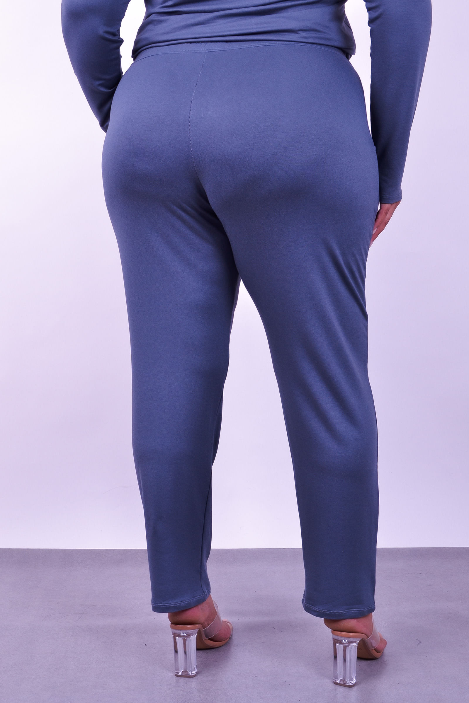 Calca feminina em moletinho plus size_0012_4.jpg